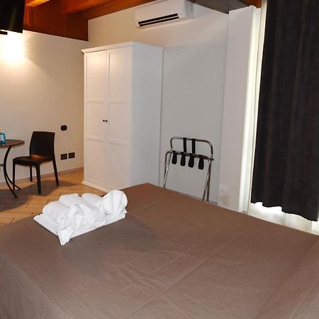 La Terrazza Sul Lago Peschiera del Garda Zewnętrze zdjęcie