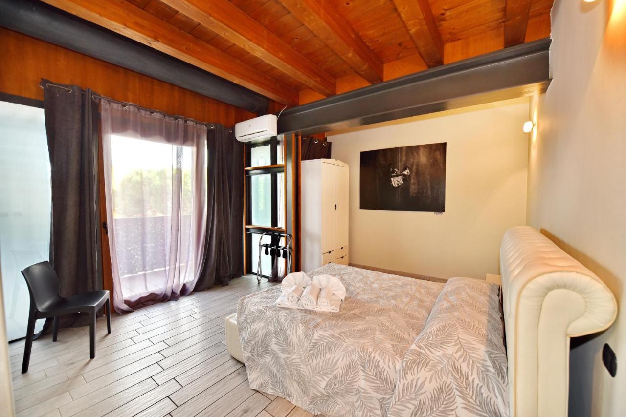 La Terrazza Sul Lago Peschiera del Garda Zewnętrze zdjęcie