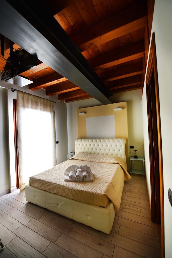 La Terrazza Sul Lago Peschiera del Garda Zewnętrze zdjęcie