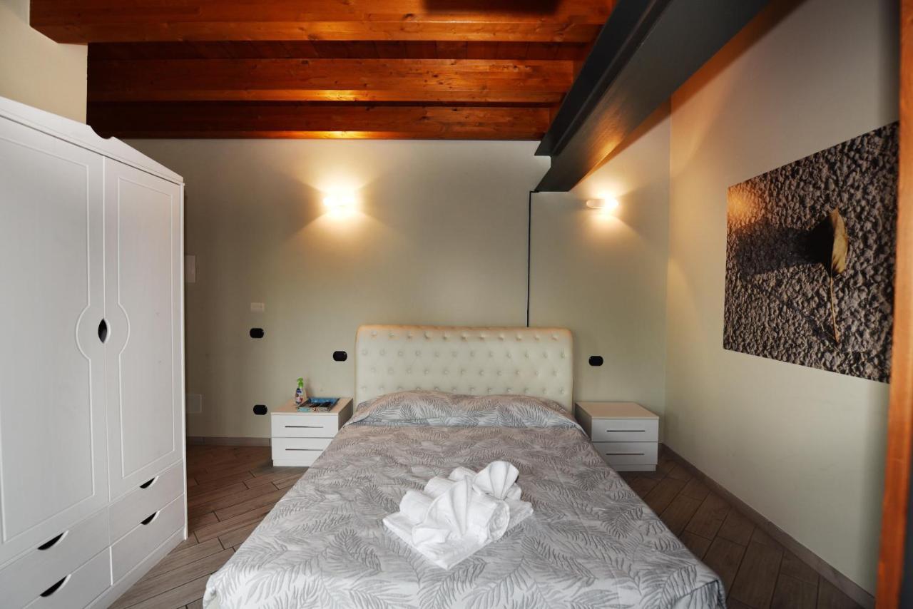 La Terrazza Sul Lago Peschiera del Garda Zewnętrze zdjęcie
